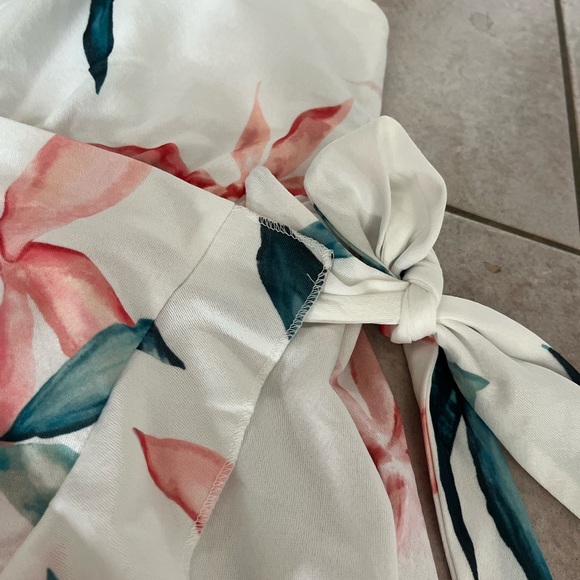 Floral print dress - Picture 2 of 7